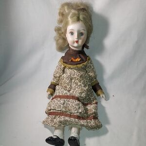 Vintage 1970s Porcelain Walda Doll Brown Print Dress